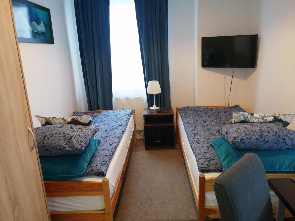 - I Przy Onkologii Apartment *
